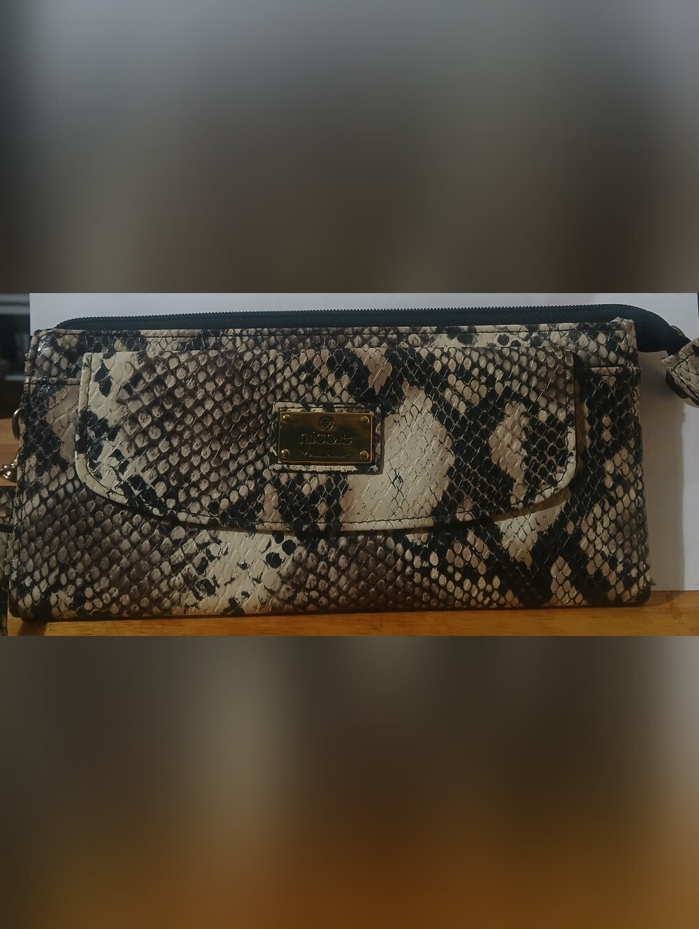NWOT Nicole Miller Clutch/Wristlet